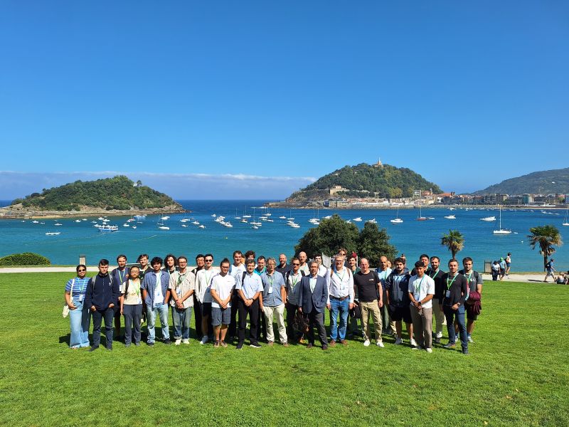 Summer school on fundamental science with quantum computers and simulators
